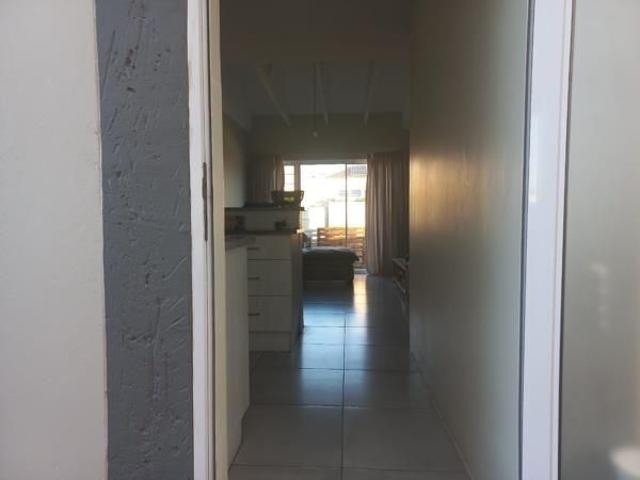 2 Bedroom Simplex in Overbaakens