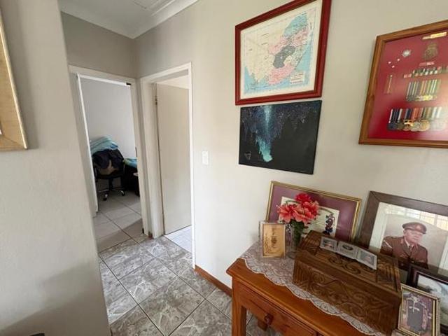2 Bedroom Simplex in Pierre van Ryneveld