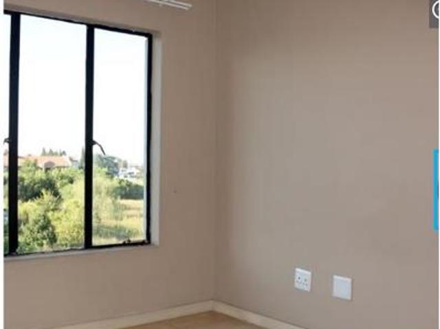 2 Bedroom Simplex in Ravenswood