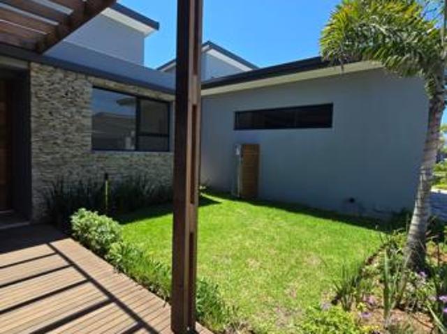 2 Bedroom Simplex in Salt Rock