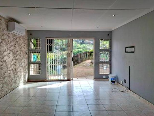 2 Bedroom Simplex in Sherwood