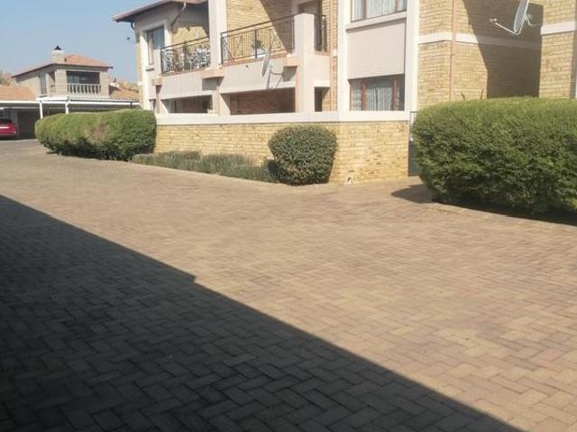 2 Bedroom Simplex in Sonneveld