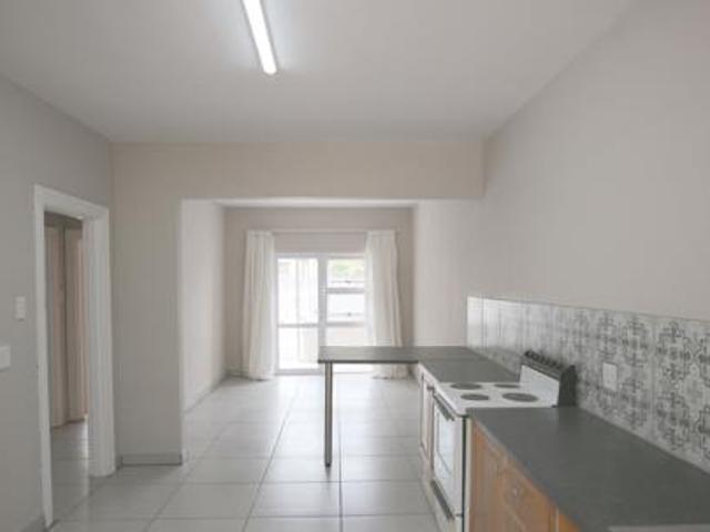2 Bedroom Simplex in South End
