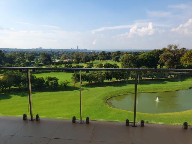 2 Bedroom Penthouse in Houghton Estate