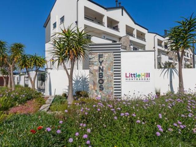 2 Bedroom Penthouse in Sandown