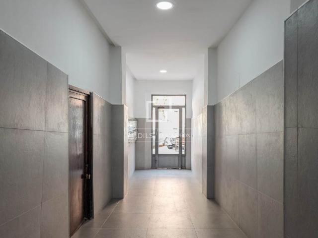 2 Bedroom penthouse with 50m² terrace for rent in Extramurs, Valencia