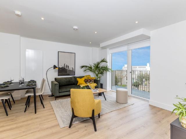 2 Bedroom @ Rockpoint, Newtown Avenue, Blackrock, County Dublin