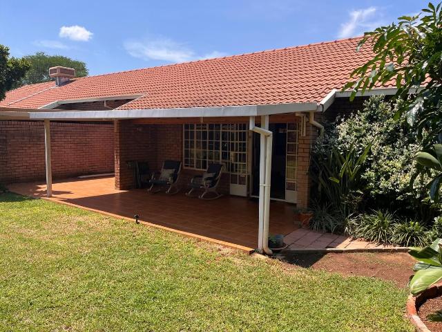 2 Bedroom Retirement Unit For Sale in Bela