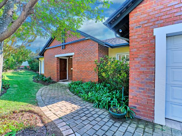 2 Bedroom Retirement Unit For Sale in Waterfall Hills Mature Lifestyle Estate