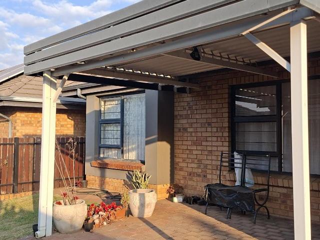 2 Bedroom Retirement Village in Olympus AH