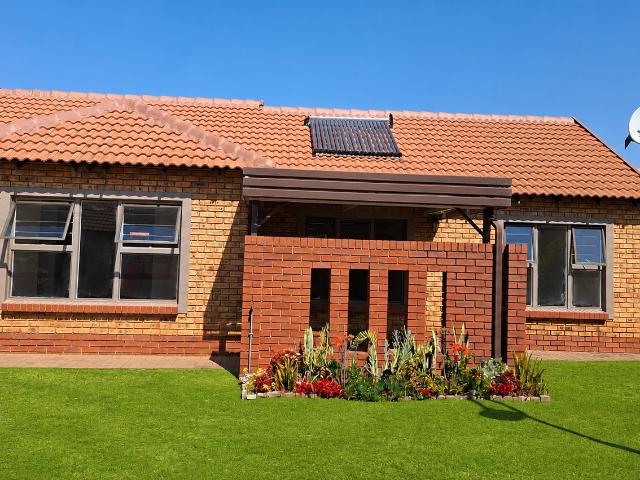 2 Bedroom Retirement Village in Willow Park Manor