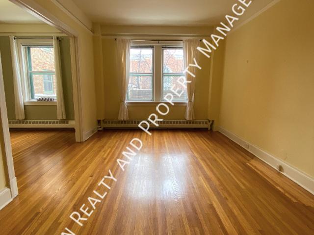2 Bedroom w Huge Balcony in Heritage Building