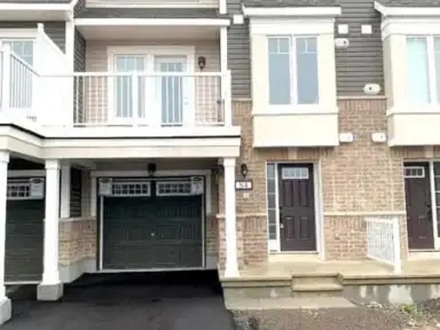 2 Bedroom Townhouse Ottawa ON 103179128