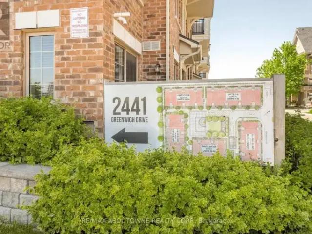 2 Bedroom Townhouse Oakville ON 103695260