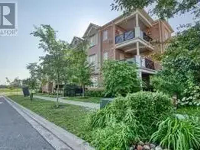 2 Bedroom Townhouse Oakville ON 103840342