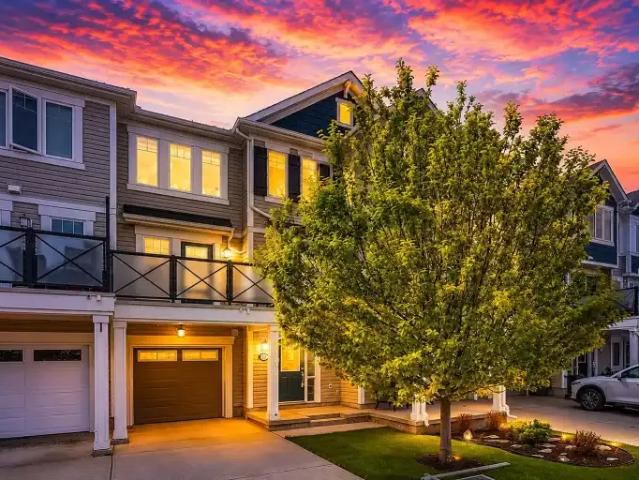2 Bedroom Townhouse Airdrie AB 104470711