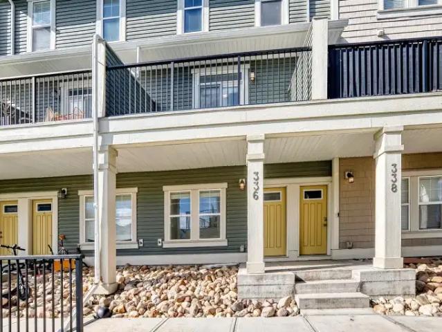 2 Bedroom Townhouse Airdrie AB 104711473