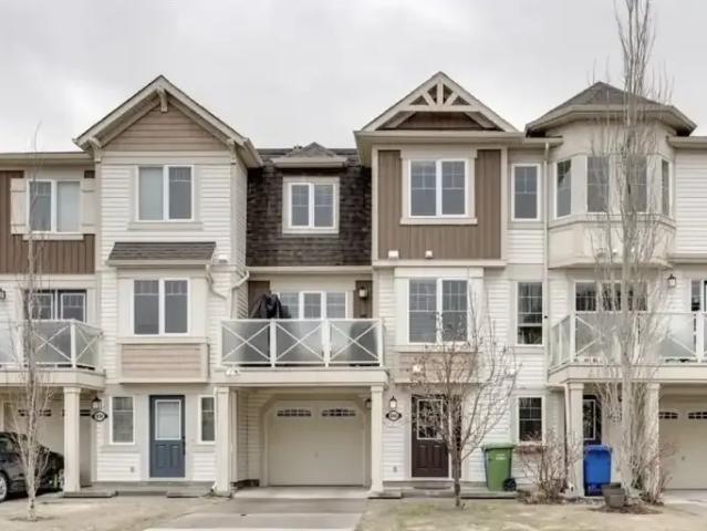 2 Bedroom Townhouse Airdrie AB 102794844