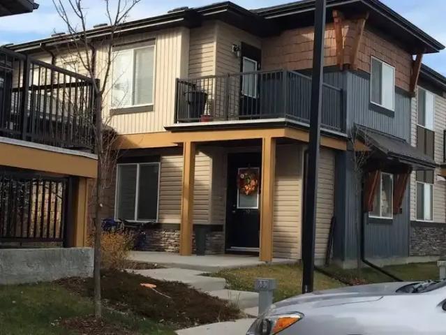 2 Bedroom Townhouse Airdrie AB 102883200