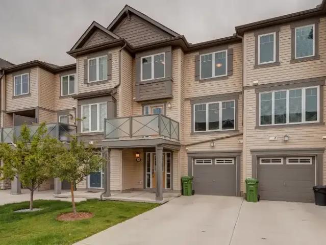 2 Bedroom Townhouse Airdrie AB LS102752600