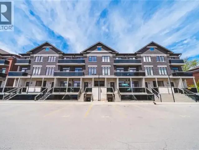 2 Bedroom Townhouse Burlington ON 102578727