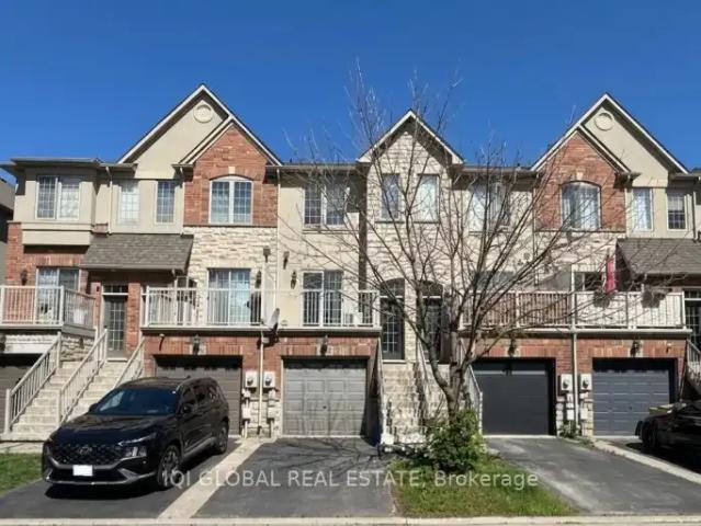 2 Bedroom Townhouse Burlington ON 102952116