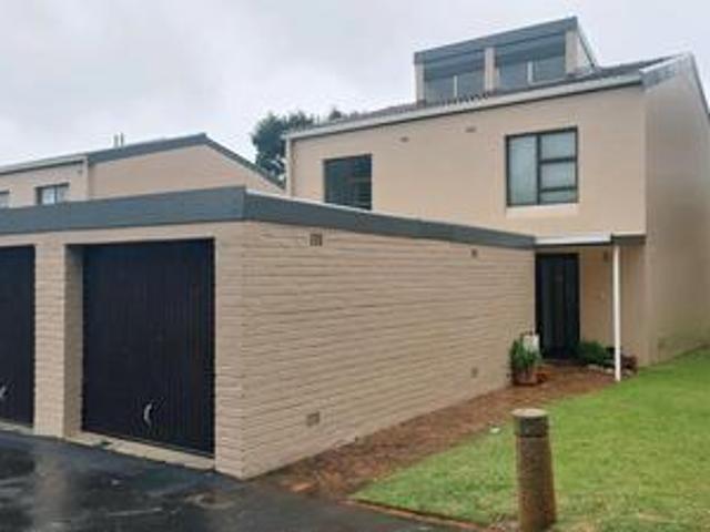 2 bedroom townhouse beautiful la r.