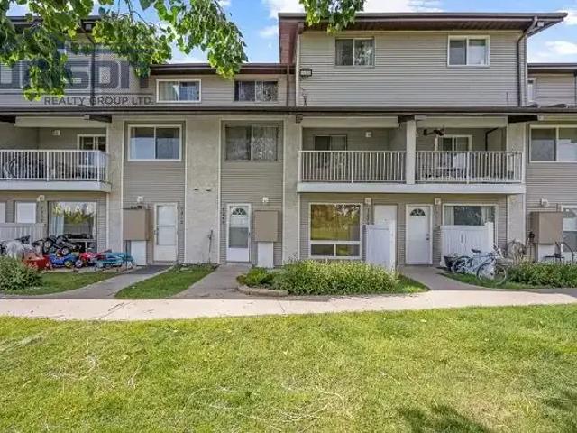2 Bedroom Townhouse Calgary AB 104180628