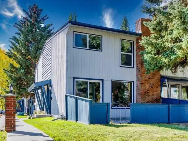 2 Bedroom Townhouse Calgary AB 104181132