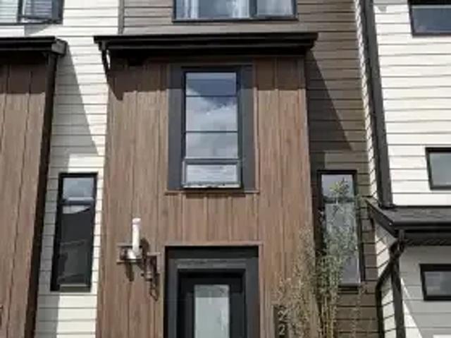 2 Bedroom Townhouse Calgary AB 104434131