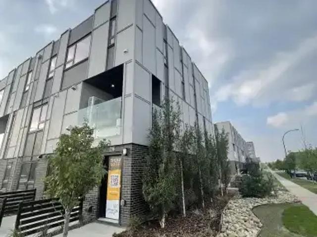 2 Bedroom Townhouse Calgary AB 104470637