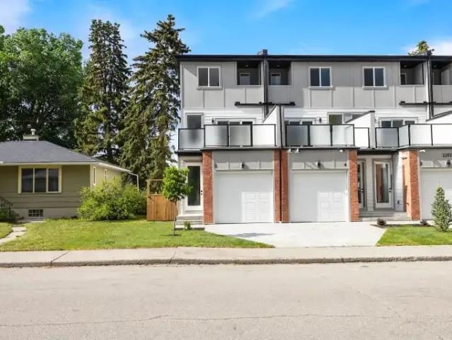 2 Bedroom Townhouse Calgary AB 104535396