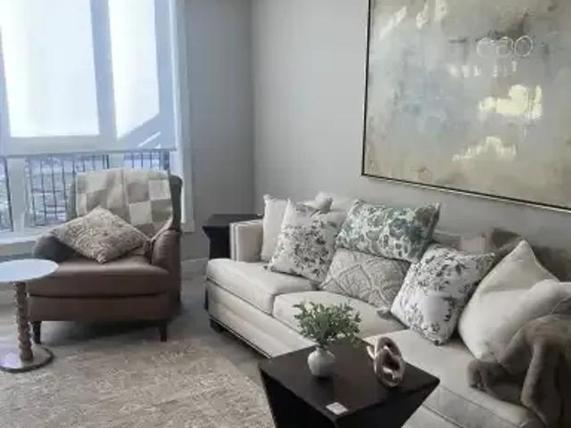 2 Bedroom Townhouse Calgary AB 104535429