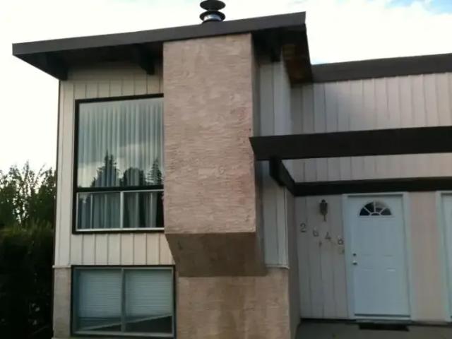 2 Bedroom Townhouse Calgary AB 104535515