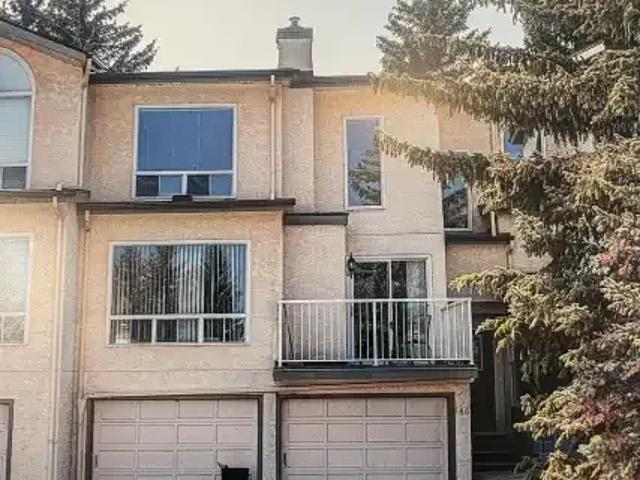 2 Bedroom Townhouse Calgary AB 104710998