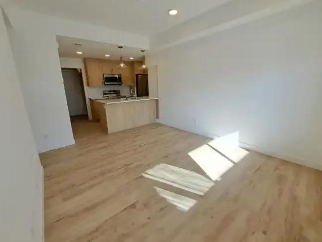 2 Bedroom Townhouse Calgary AB 104711441