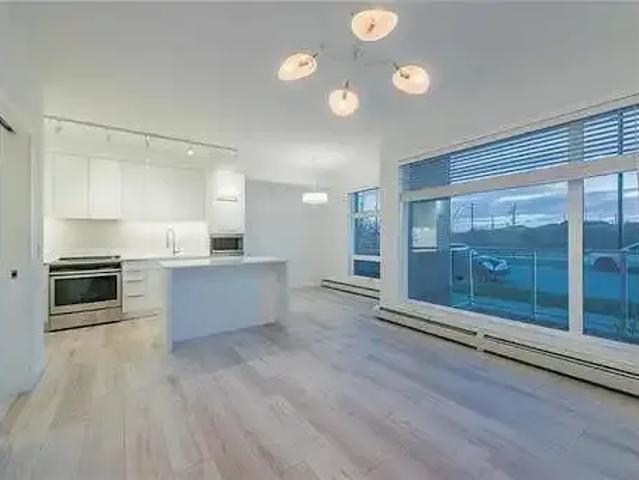 2 Bedroom Townhouse Calgary AB 104753737