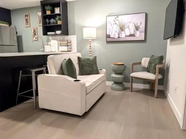 2 Bedroom Townhouse Calgary AB 104782688