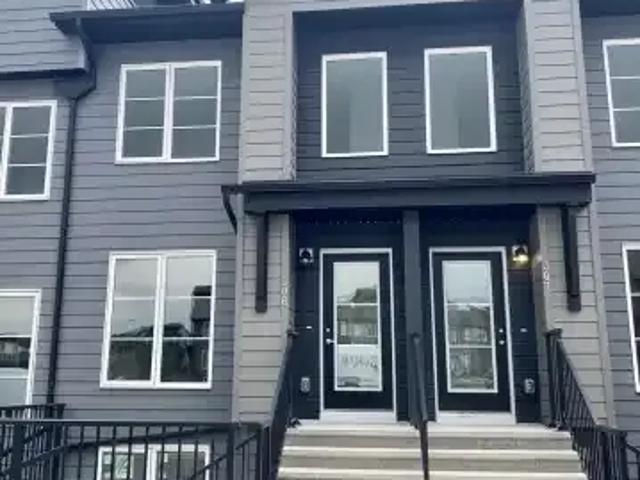2 Bedroom Townhouse Calgary AB 104986046