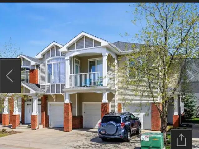 2 Bedroom Townhouse Calgary AB 102085565