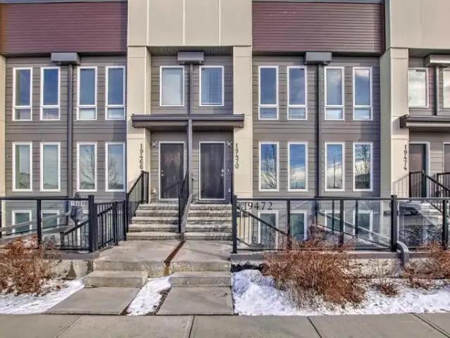 2 Bedroom Townhouse Calgary AB 102204166