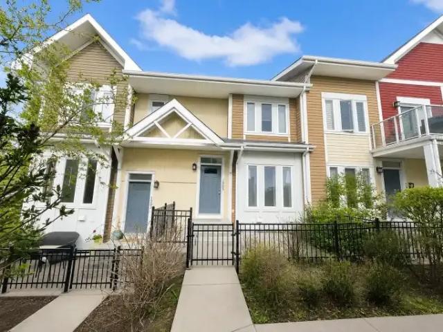 2 Bedroom Townhouse Calgary AB 102243044
