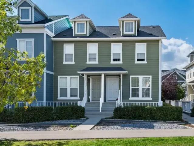 2 Bedroom Townhouse Calgary AB 102770923