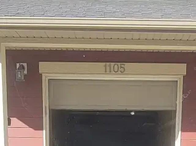 2 Bedroom Townhouse Calgary AB 102847342