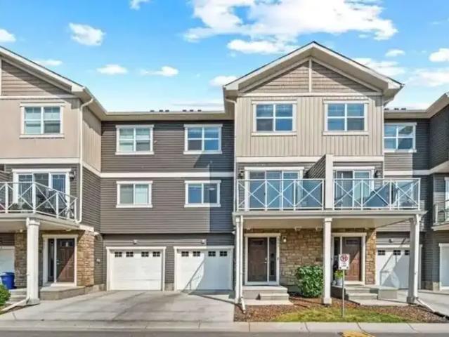 2 Bedroom Townhouse Calgary AB 103798516