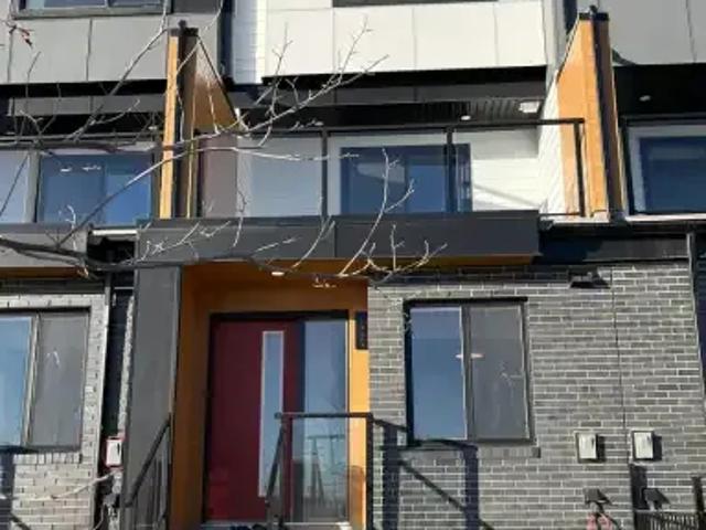 2 Bedroom Townhouse Calgary AB LS101948369