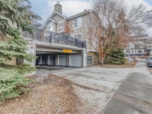 2 Bedroom Townhouse Calgary AB LS101948375