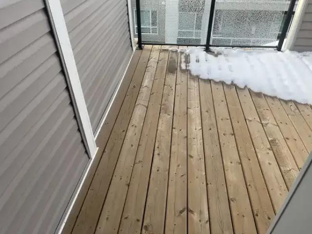 2 Bedroom Townhouse Calgary AB LS101107482