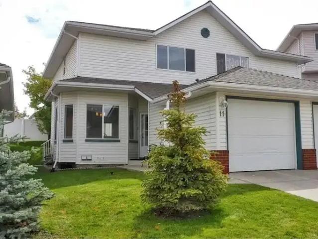 2 Bedroom Townhouse Calgary AB LS102338904