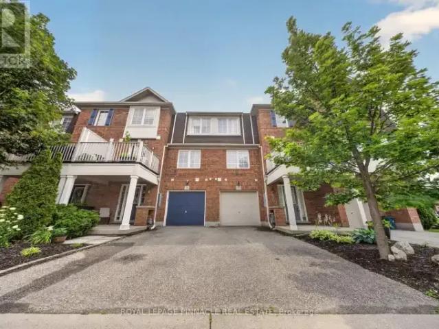 2 Bedroom Townhouse Cambridge ON 104711702